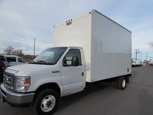 photo of 2013 Ford Econoline E450 Box Van with side entry door - Tommy liftgate!